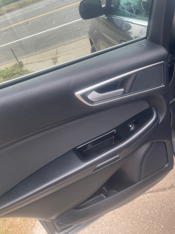 2018 Ford Edge Image 24