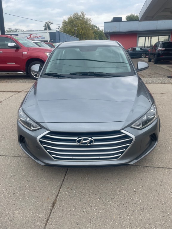 2017 Hyundai Elantra Image 3