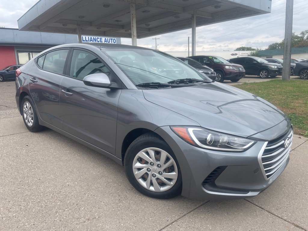 2017 Hyundai Elantra Image 6