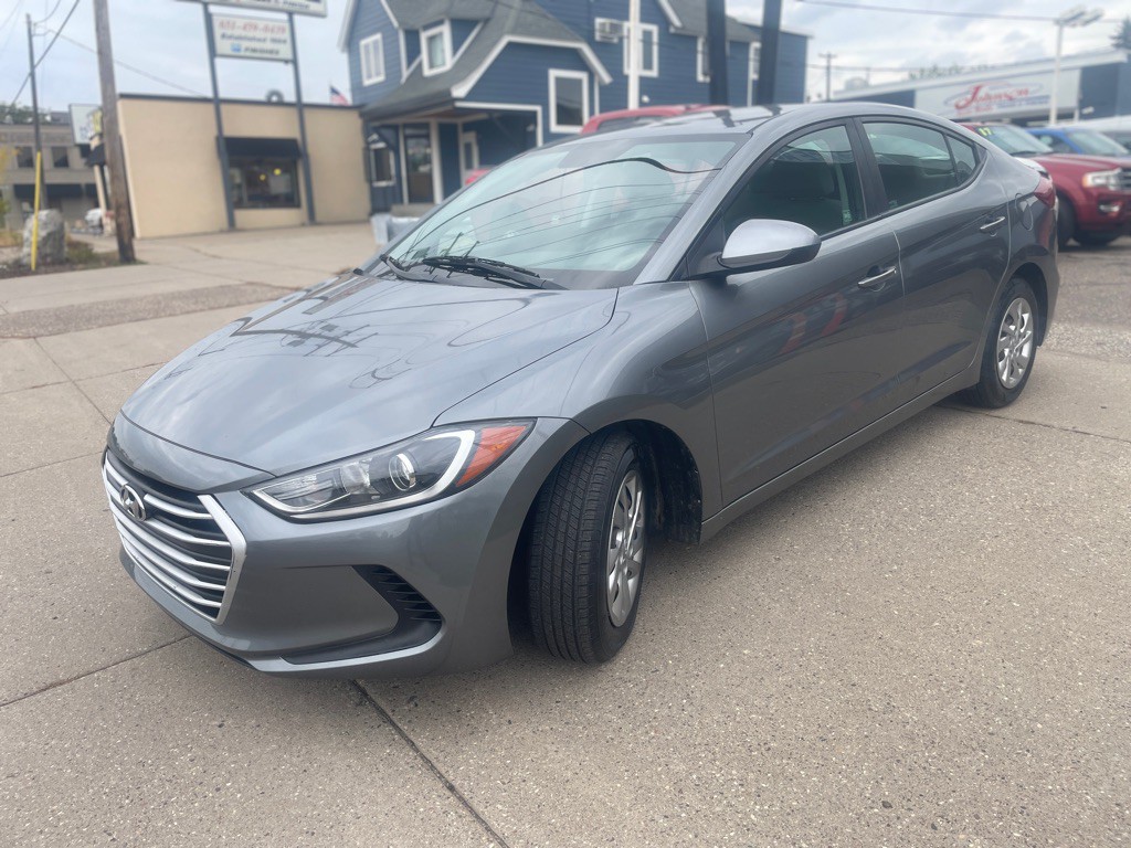 2017 Hyundai Elantra Image 9