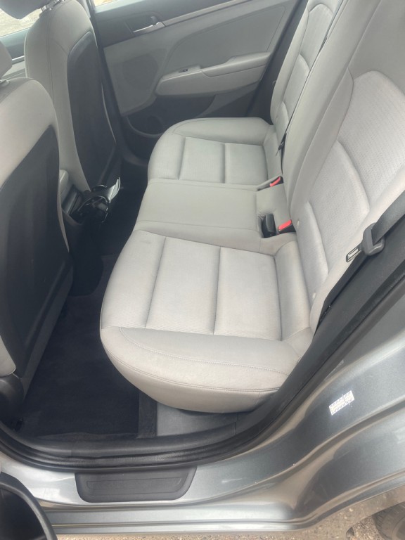 2017 Hyundai Elantra Image 25