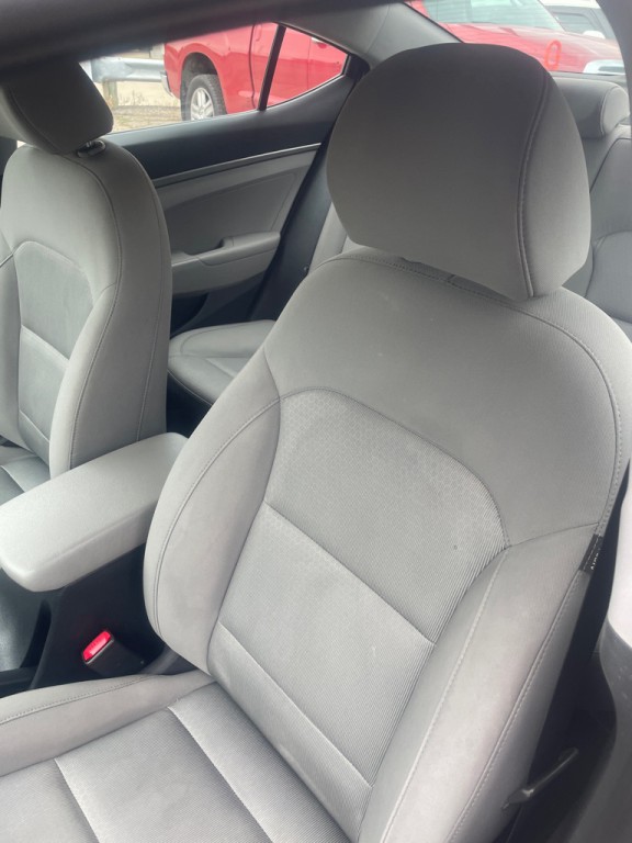 2017 Hyundai Elantra Image 27