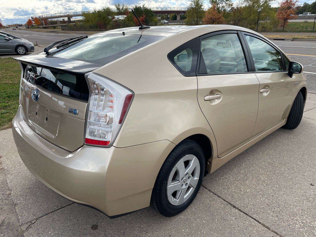 2010 Toyota Prius Image 3