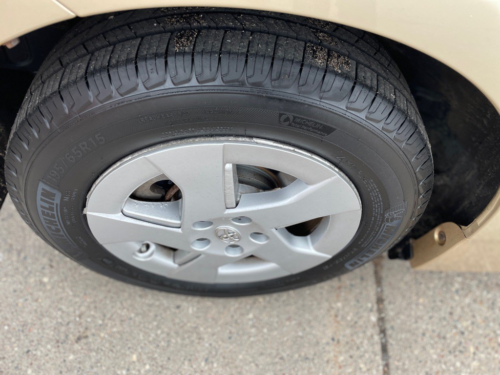 2010 Toyota Prius Image 12