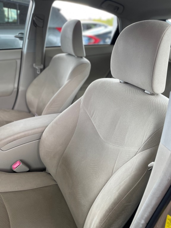 2010 Toyota Prius Image 15