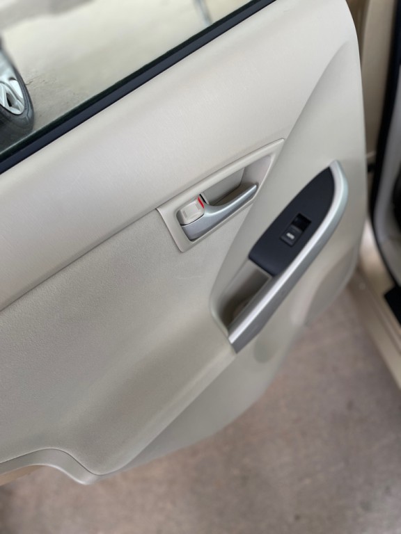 2010 Toyota Prius Image 16