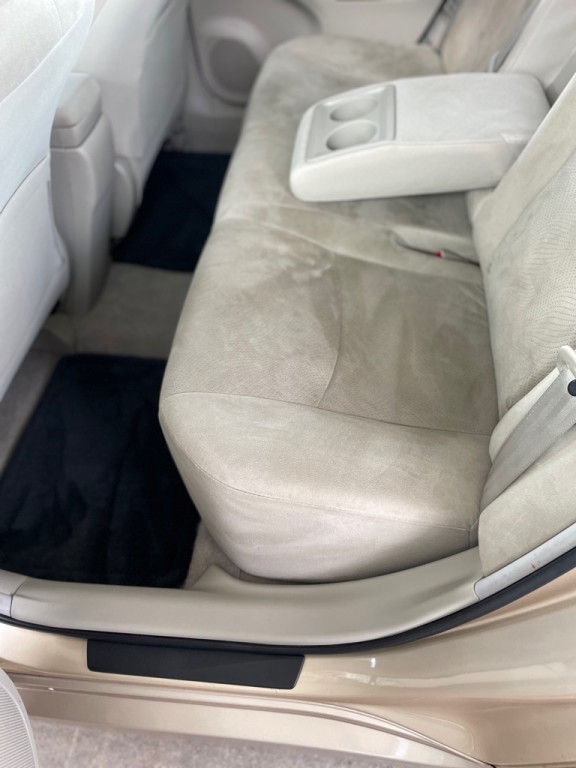 2010 Toyota Prius Image 17