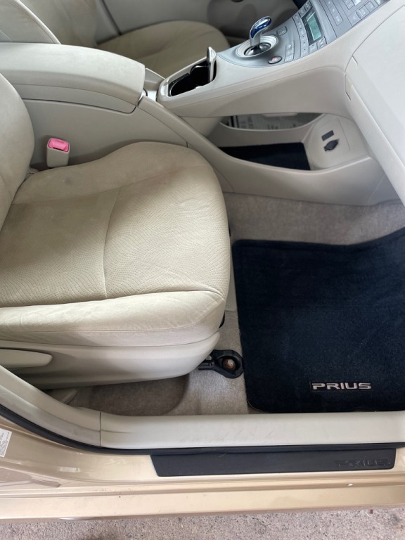 2010 Toyota Prius Image 23