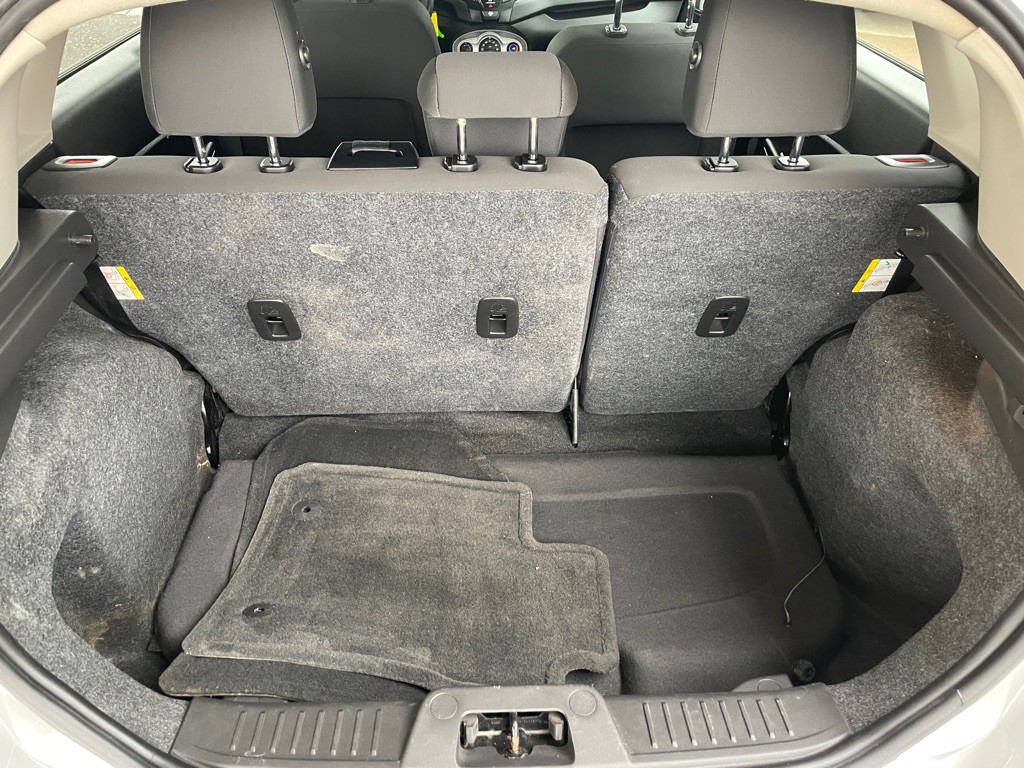 2016 Ford Fiesta Image 23