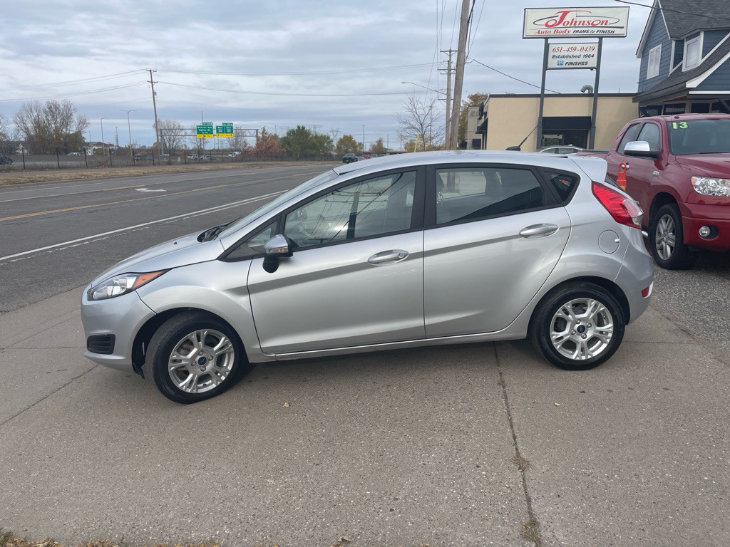 2016 Ford Fiesta Image 2