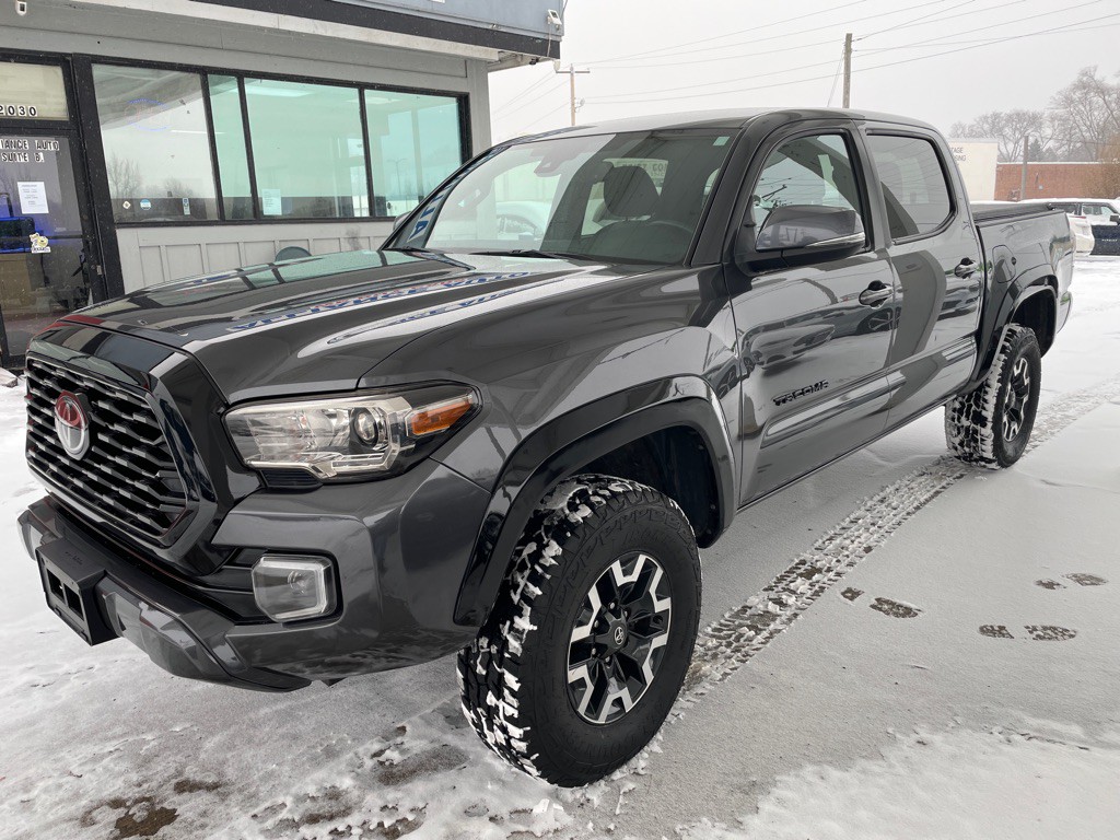 2022 Toyota Tacoma Image 2