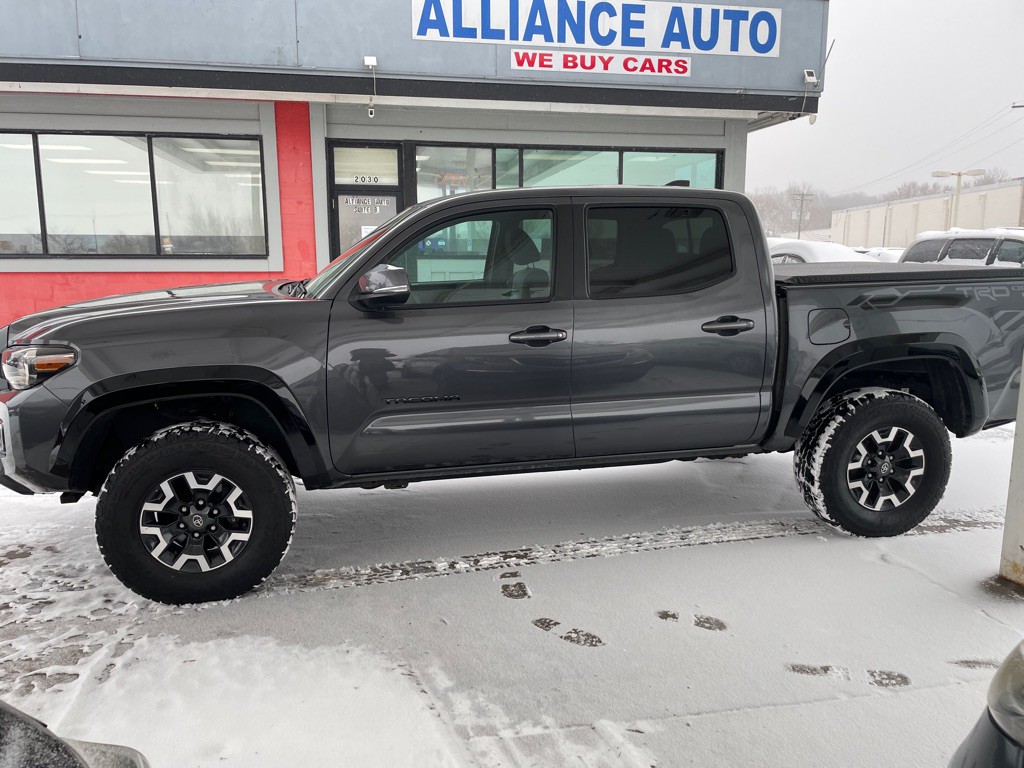 2022 Toyota Tacoma Image 3