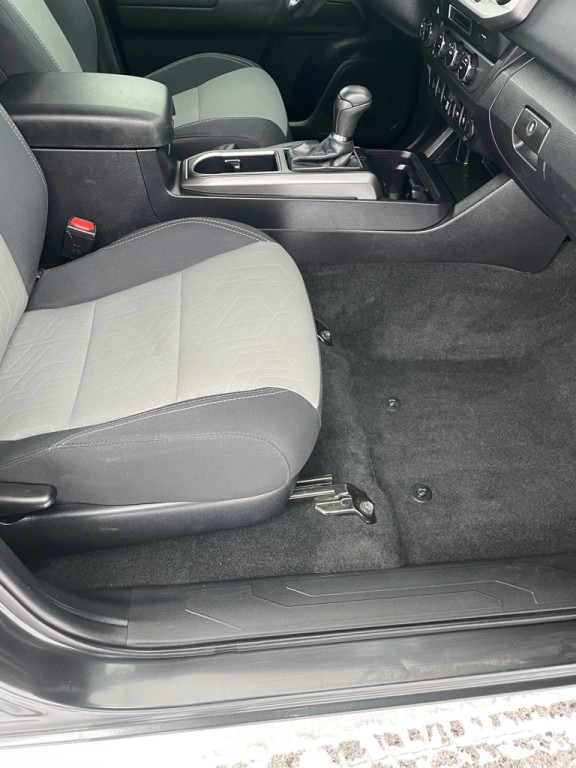 2022 Toyota Tacoma Image 13