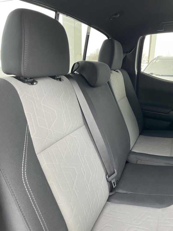 2022 Toyota Tacoma Image 16