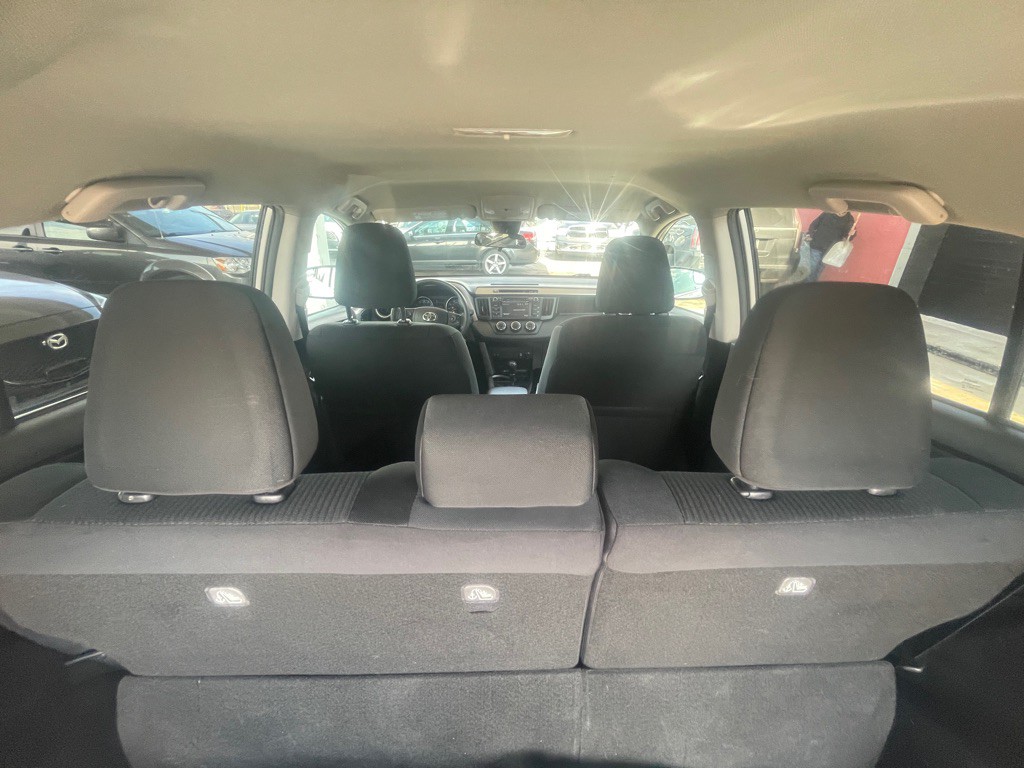 2017 Toyota Rav4 Image 1