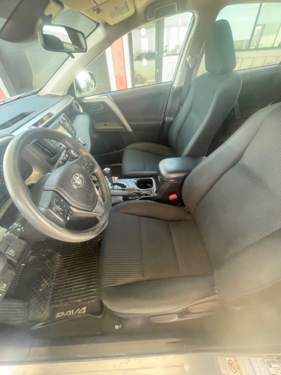 2017 Toyota Rav4 Image 4