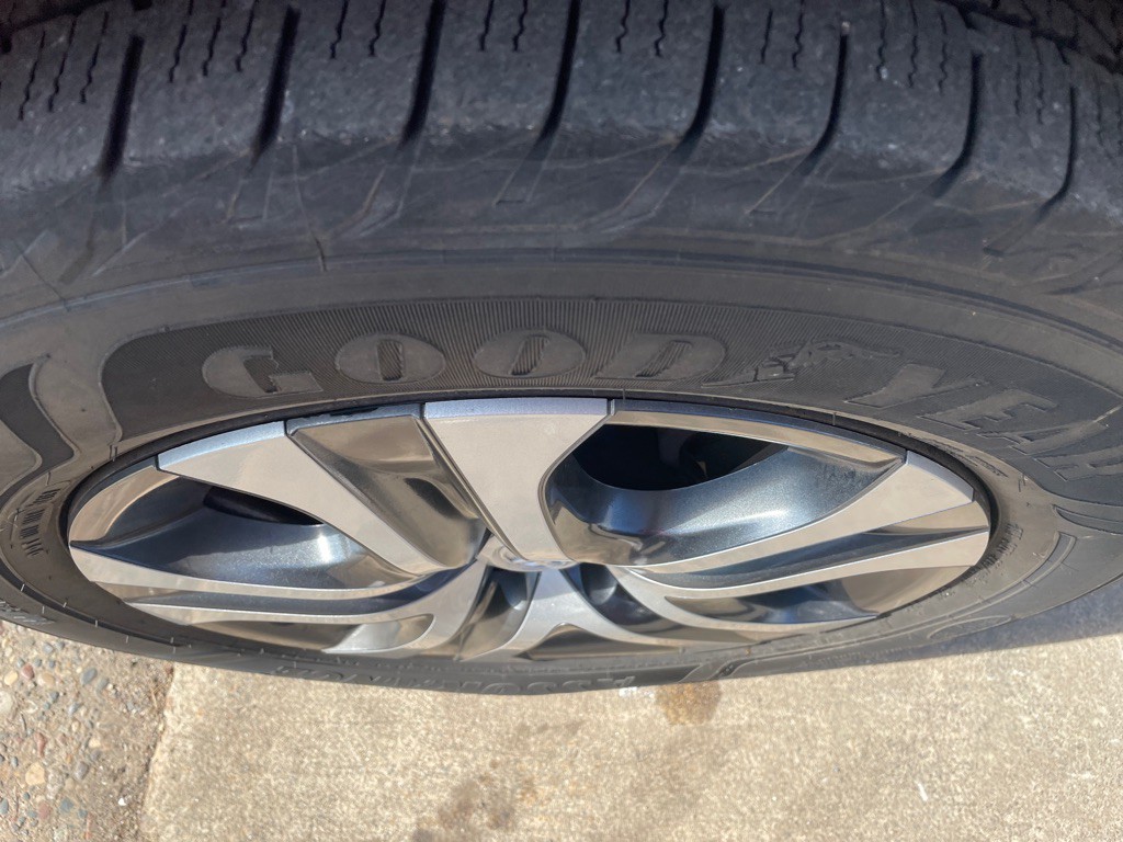 2017 Toyota Rav4 Image 5