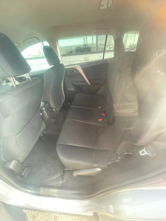 2017 Toyota Rav4 Image 9