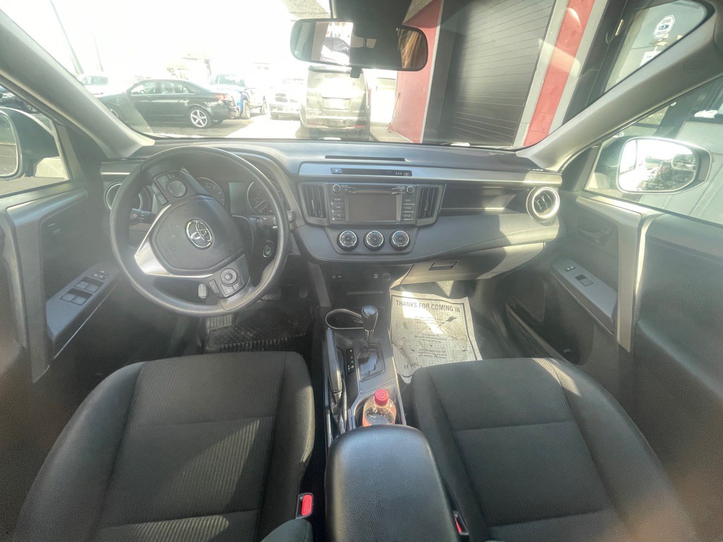 2017 Toyota Rav4 Image 11