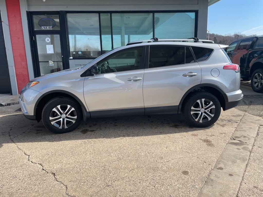 2017 Toyota Rav4 Image 13