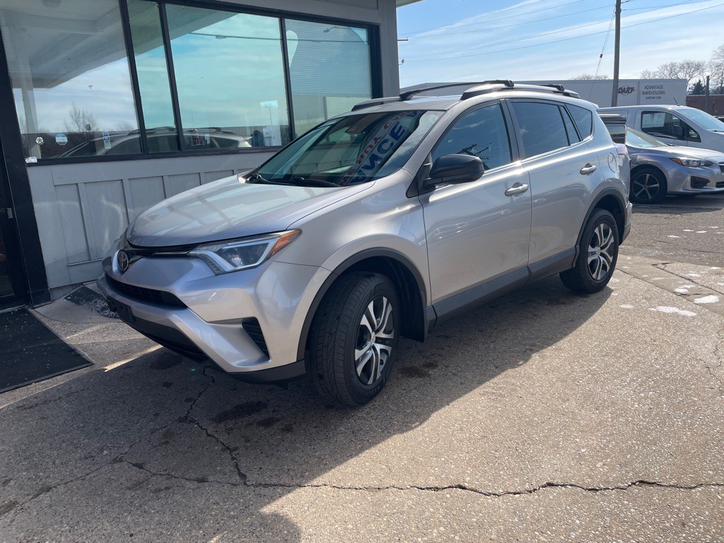 2017 Toyota Rav4 Image 19
