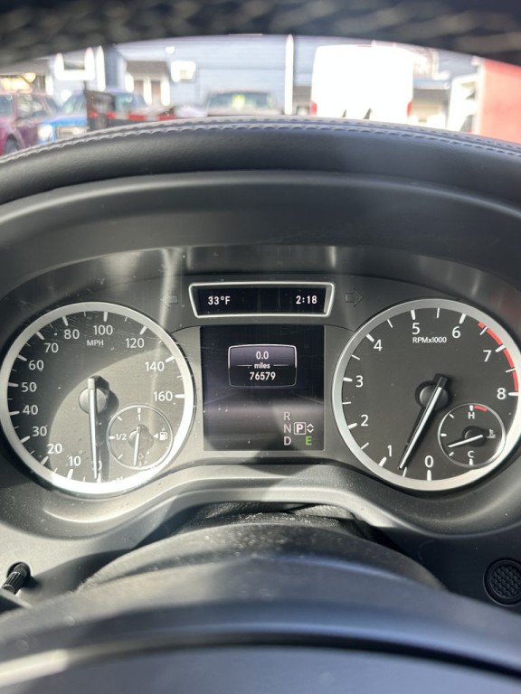 2017 INFINITI QX30 Image 4