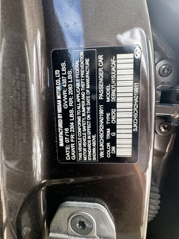 2017 INFINITI QX30 Image 9