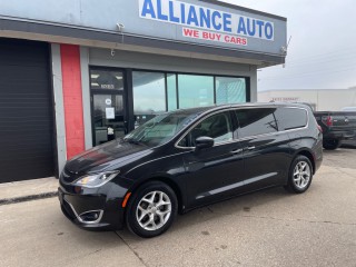 Image for 2017 Chrysler Pacifica Touring L ID: 7241935