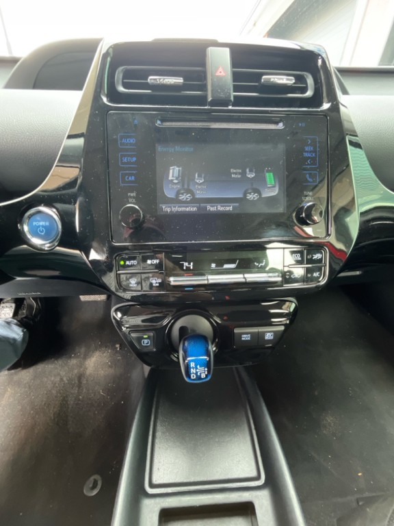 2019 Toyota Prius Image 6