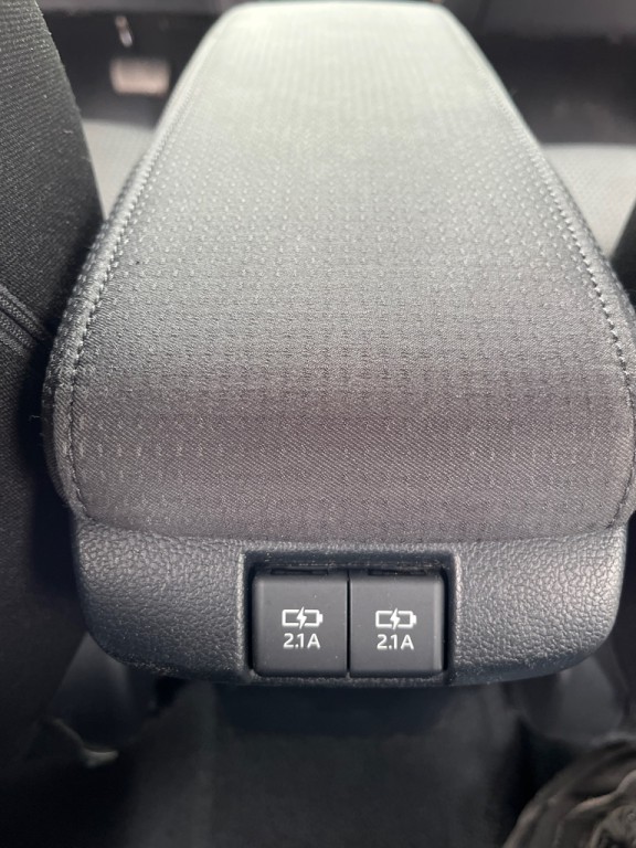 2019 Toyota Prius Image 11