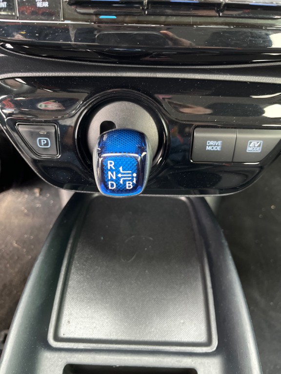 2019 Toyota Prius Image 15