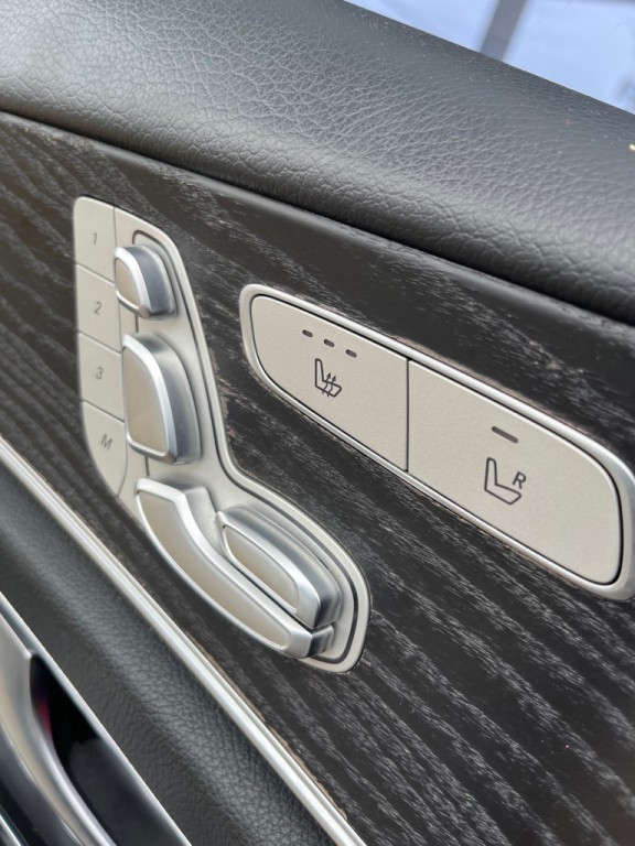 2018 Mercedes-Benz E-Class Image 11