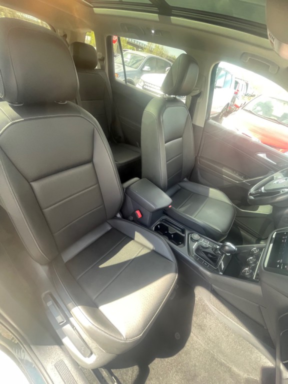 2018 Volkswagen Tiguan Image 25