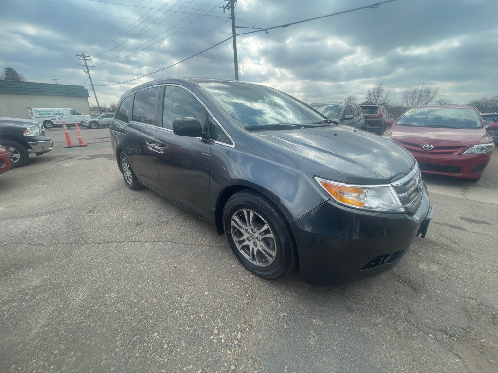 2011 Honda Odyssey Image 3