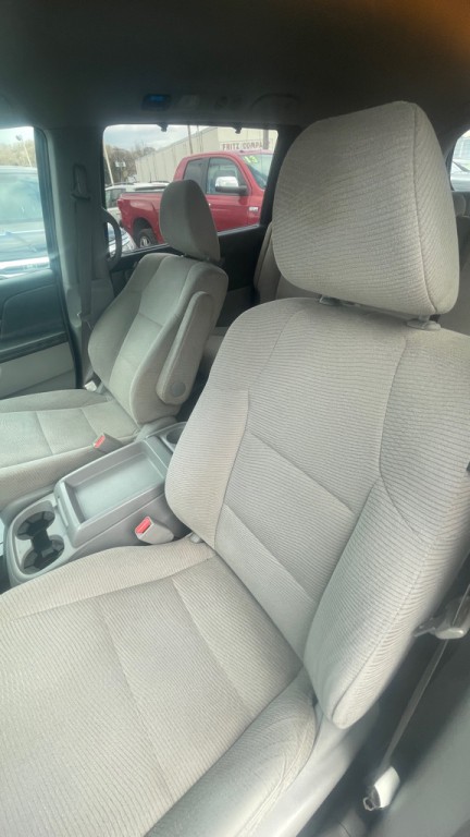 2011 Honda Odyssey Image 14