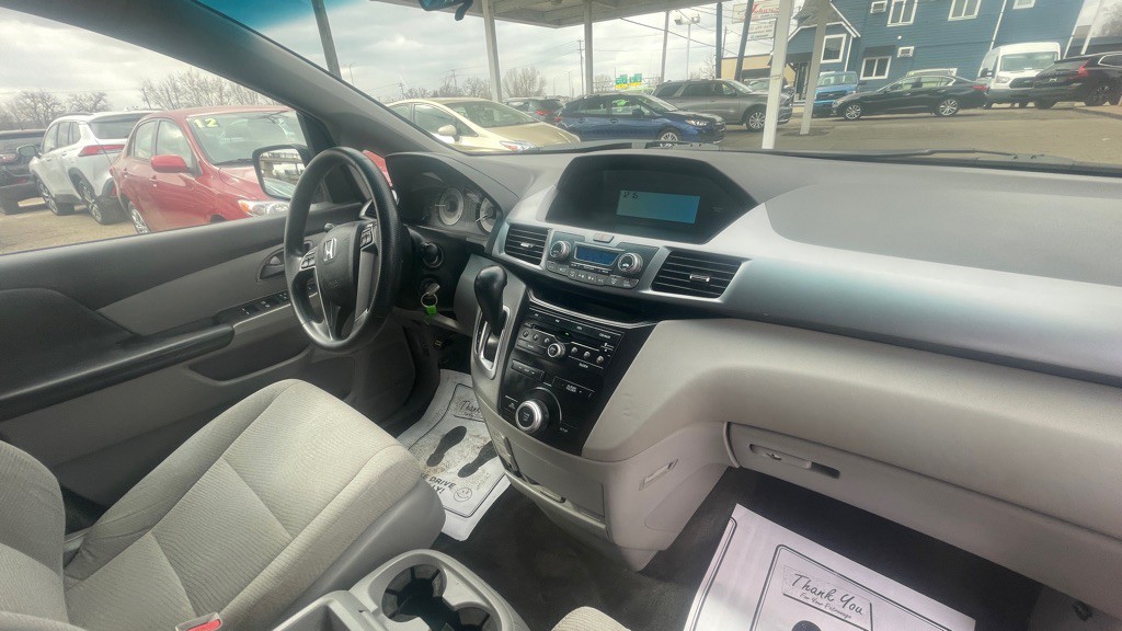 2011 Honda Odyssey Image 22