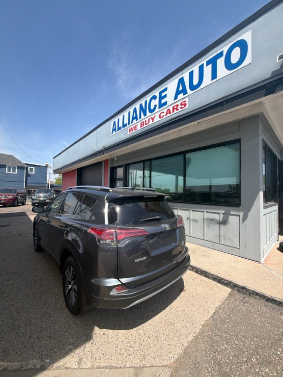 2017 Toyota Rav4 Image 3