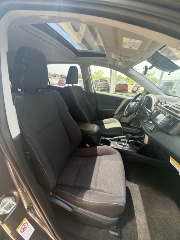 2017 Toyota Rav4 Image 7