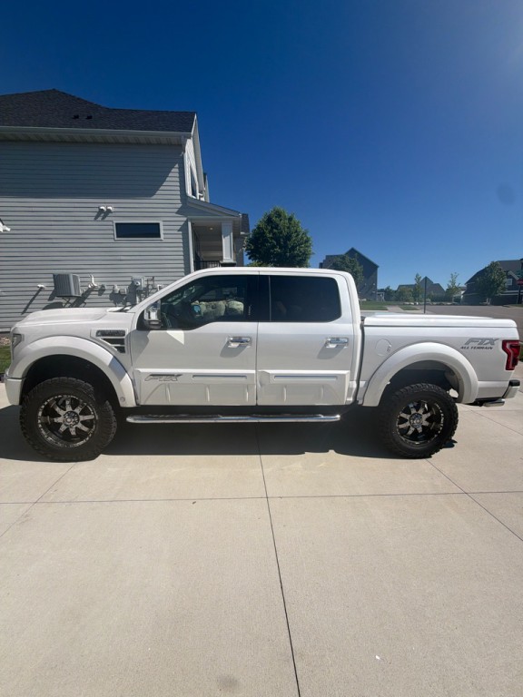 2015 Ford F-150 Image 2