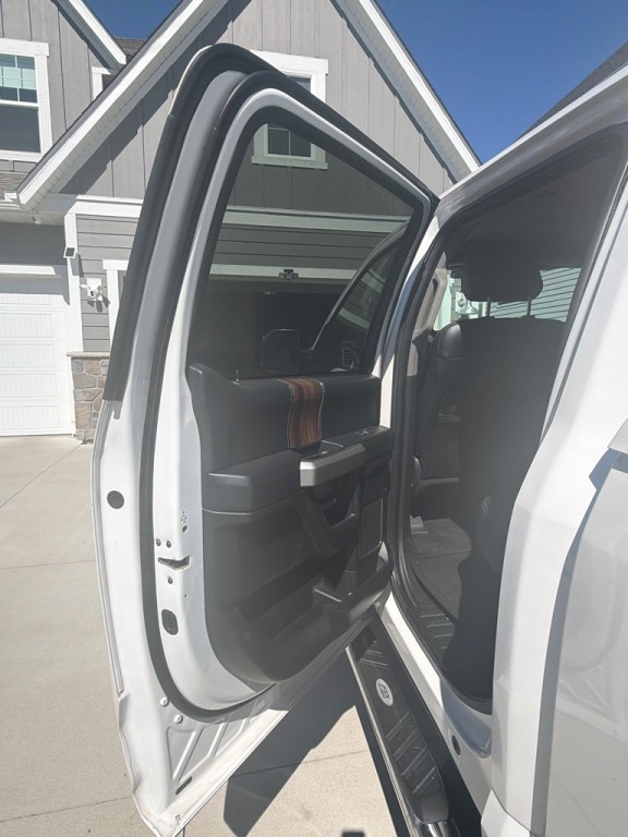 2015 Ford F-150 Image 9