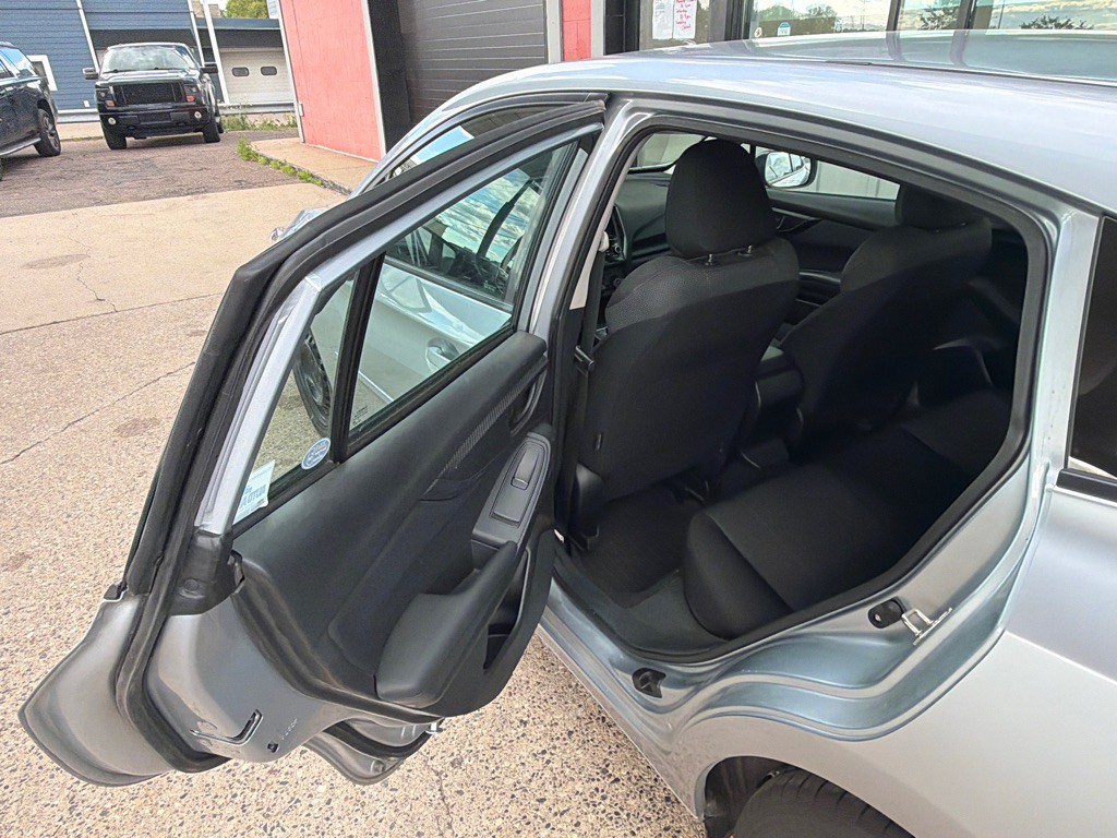2017 Subaru Impreza Image 9