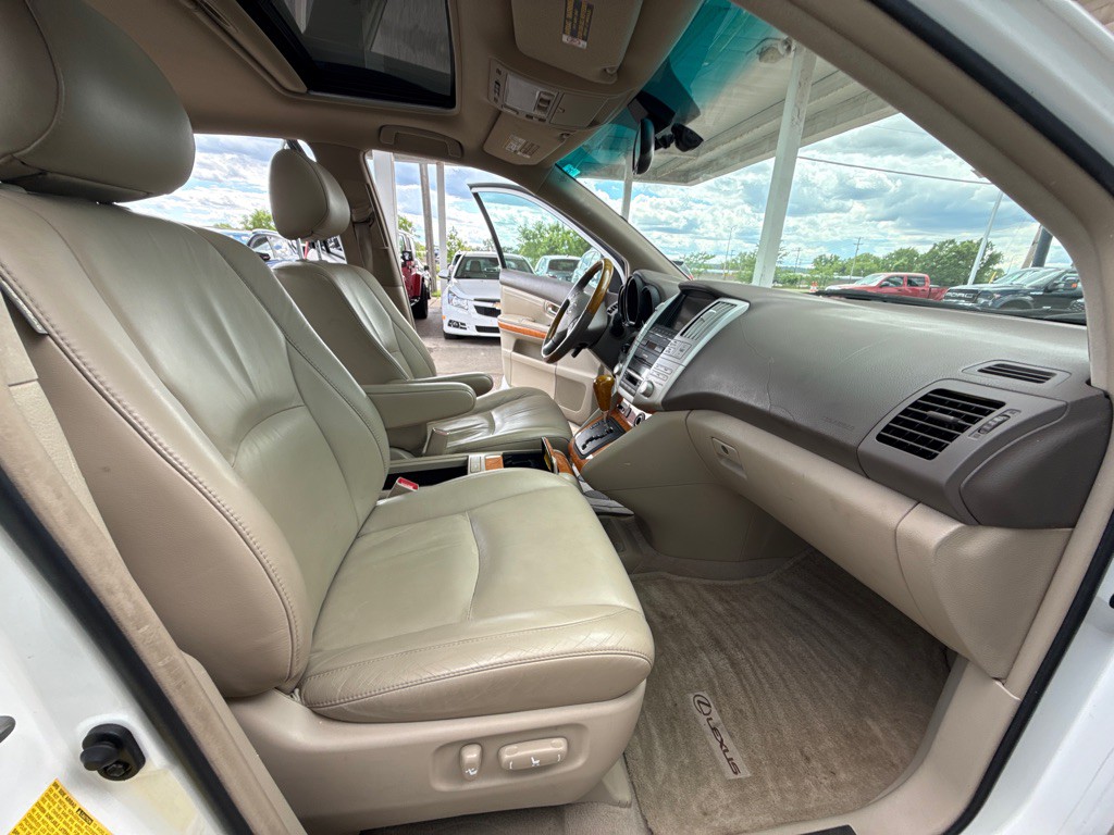 2005 Lexus RX Image 4