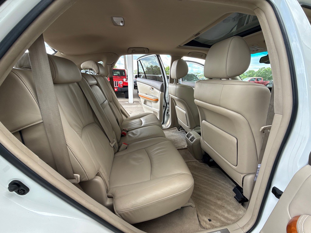 2005 Lexus RX Image 6