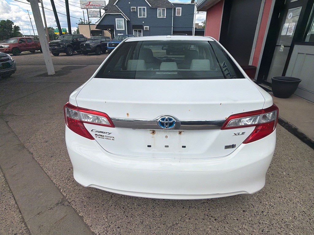 2014 Toyota Camry Image 3
