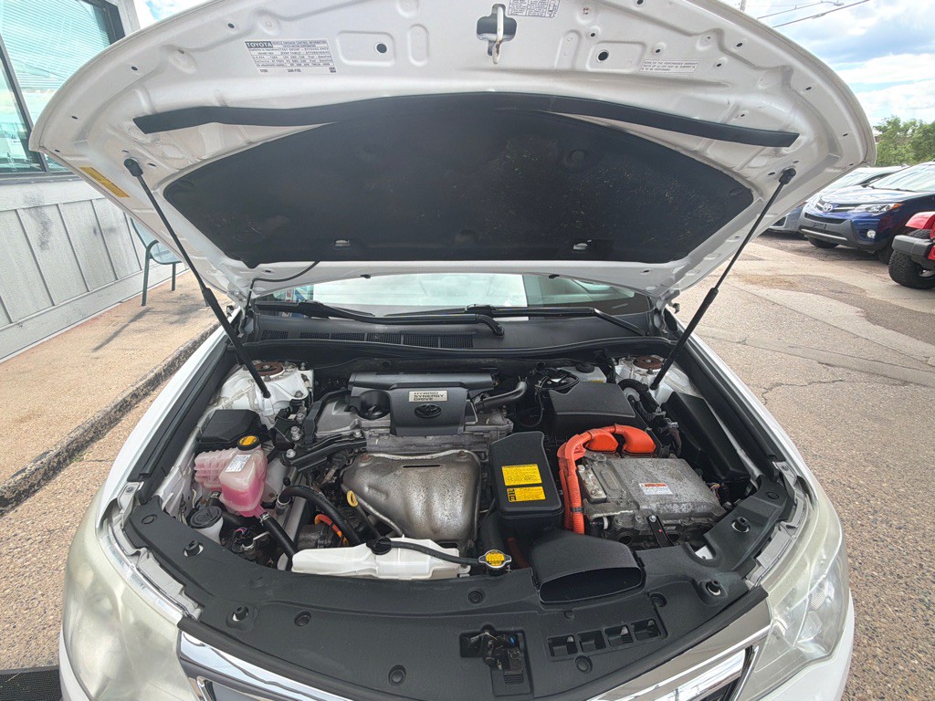 2014 Toyota Camry Image 17