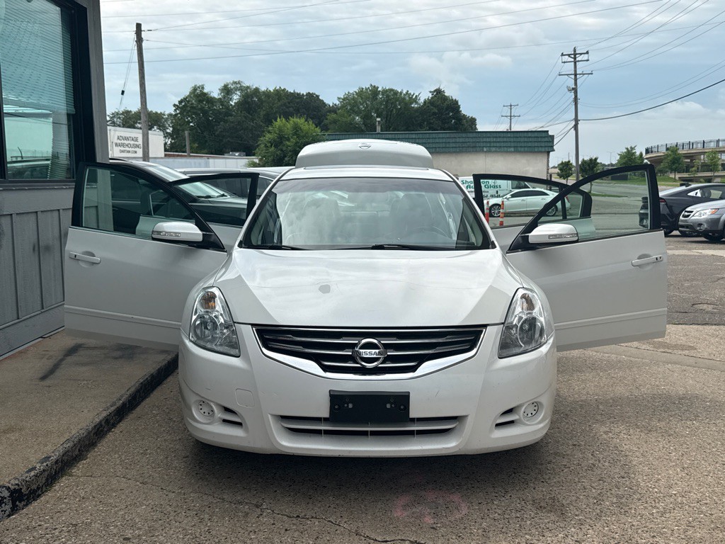 2011 Nissan Altima Image 5