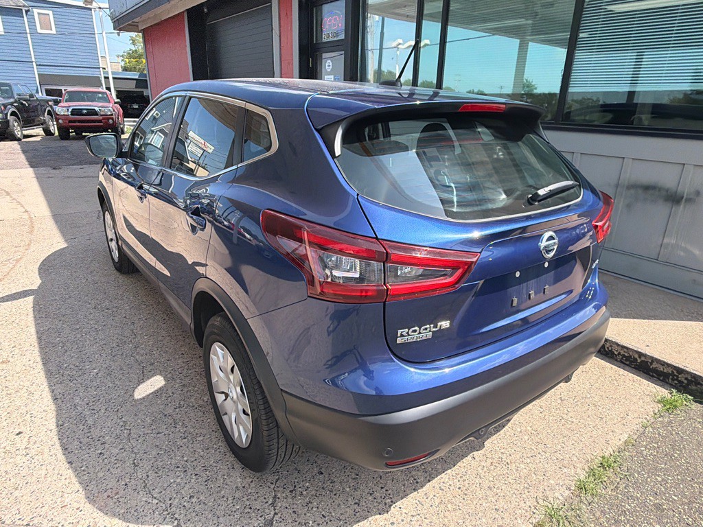 2020 Nissan Rogue Image 3