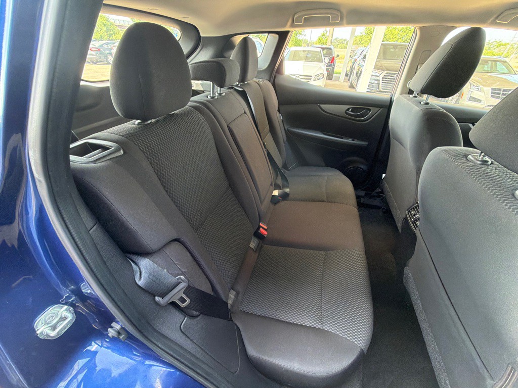 2020 Nissan Rogue Image 11