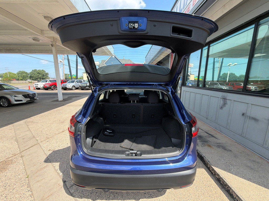 2020 Nissan Rogue Image 12