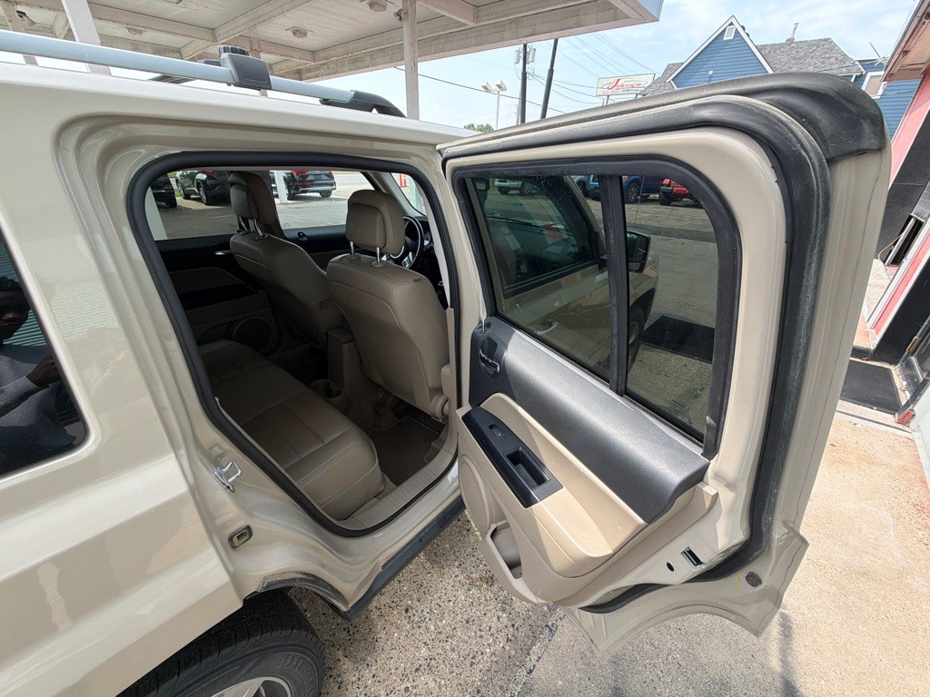 2017 Jeep Patriot Image 7